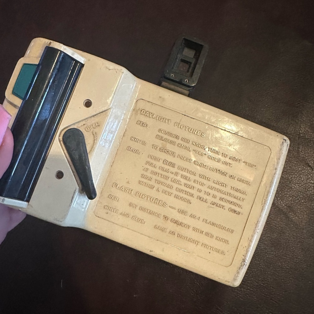 Vintage Polaroid camera - Picture 7 of 9
